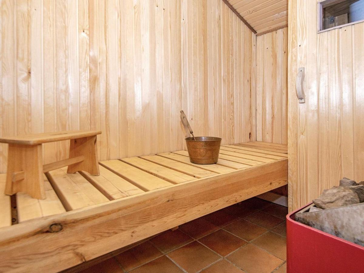 8 Person Holiday Home In Hejls Экстерьер фото
